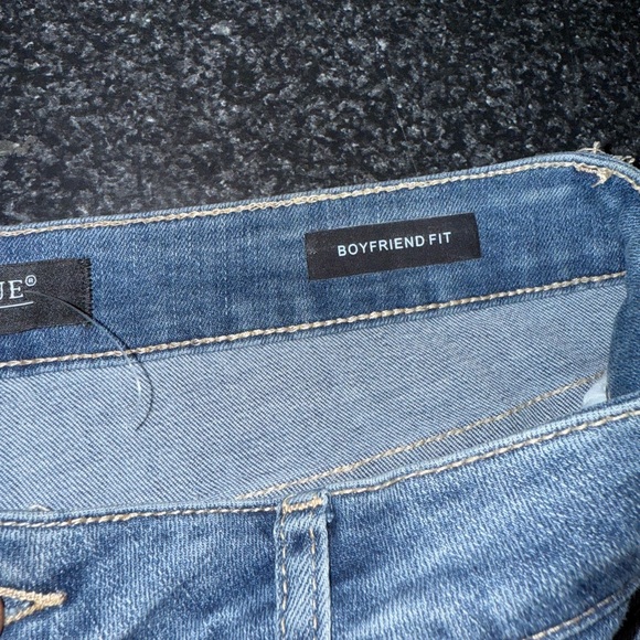 Judy Blue Destroyed Boyfriend Jeans - Picture 5 of 7
